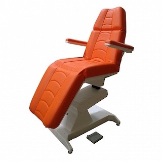 Косметологическое кресло "Ондеви-1" с прямыми откидными подлокотниками, с ножной педалью управления